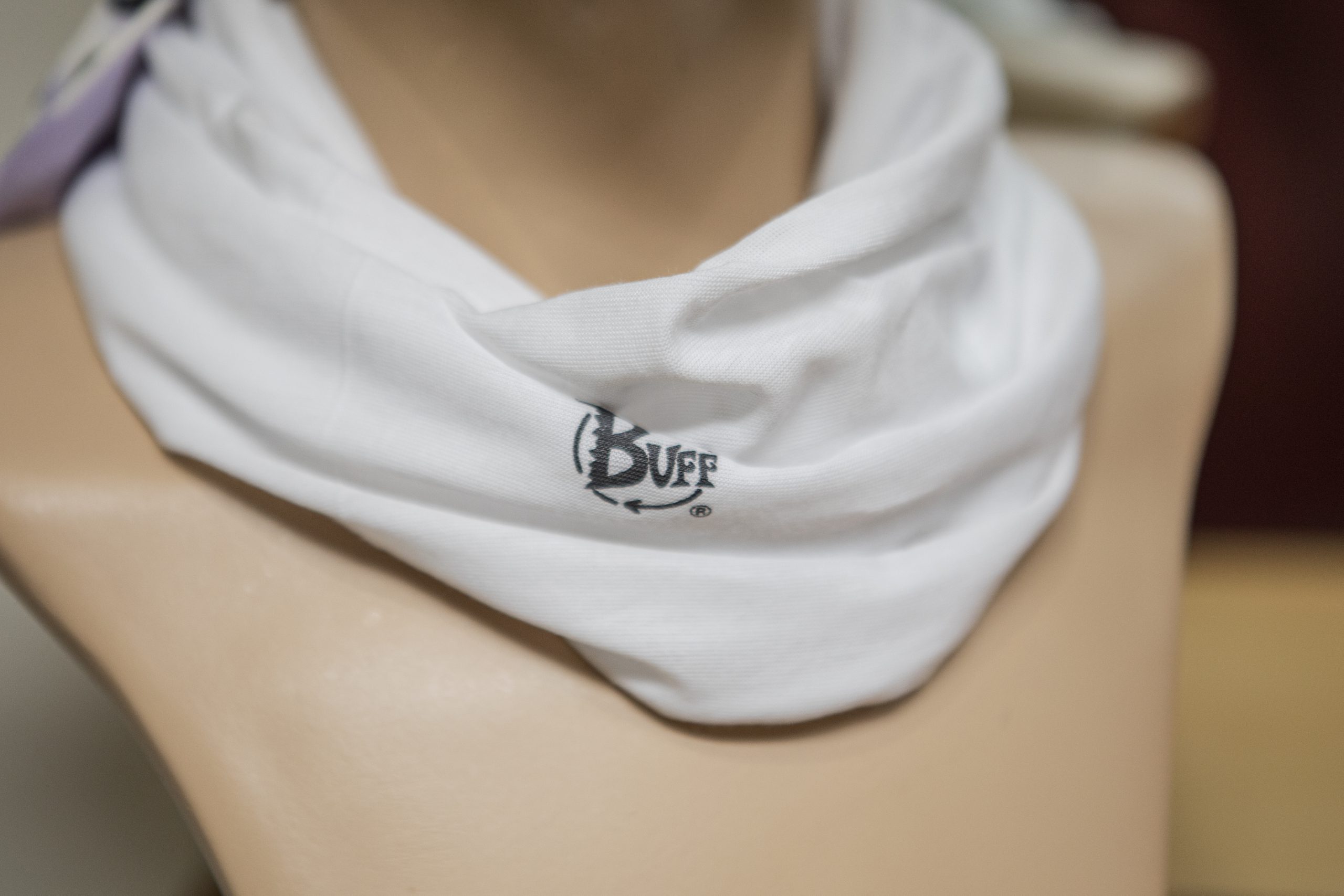 Buffje-sjaaltje-sjaal-accesoires-haarwerk-haarsalon-gerry-kapelle-Zeeland